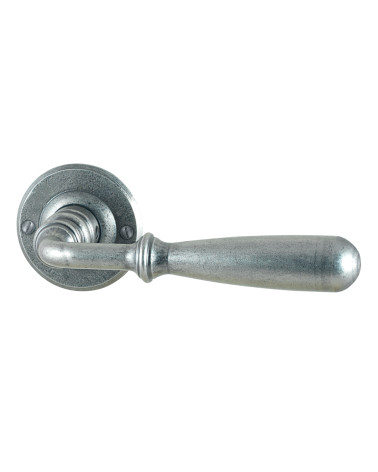 Poignée de porte ancienne FON en fer ronde