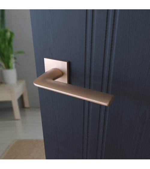 Poignée de porte cuivre STINGER quincaillerie design