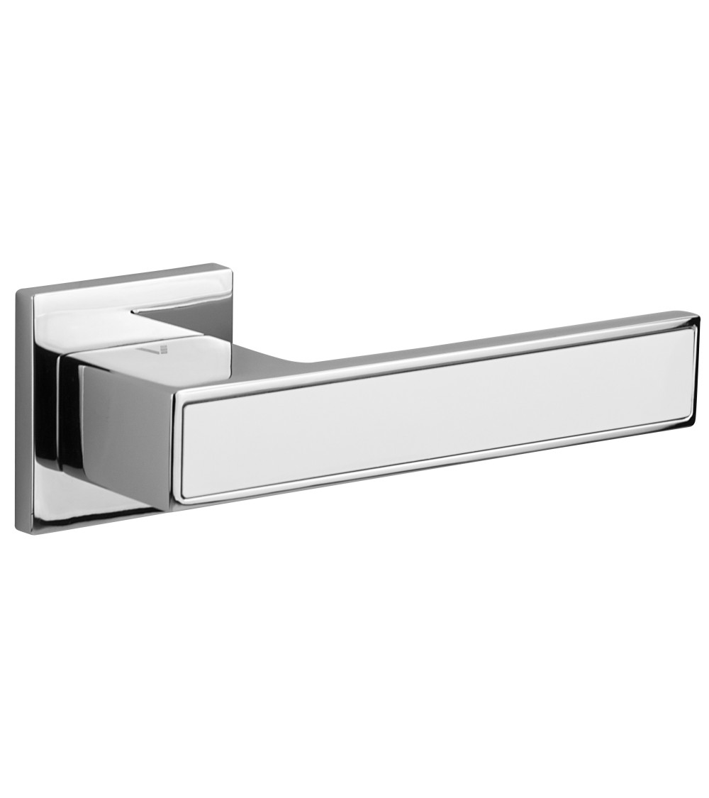 modern and timeless interior handle on a square backplate