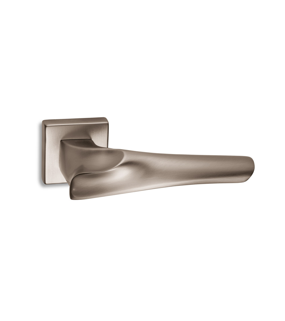 Poignée de porte futuriste Ento Anatomica quincaillerie design