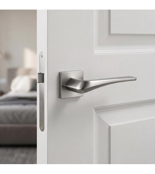 Poignée de porte chrome satiné Heavy quincaillerie design