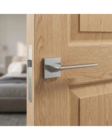 Poignée de Porte Chrome Satiné pour une déco sophistiquée - Modèle VIP