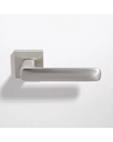 Poignée de porte Écir en zamak finition nickel satiné