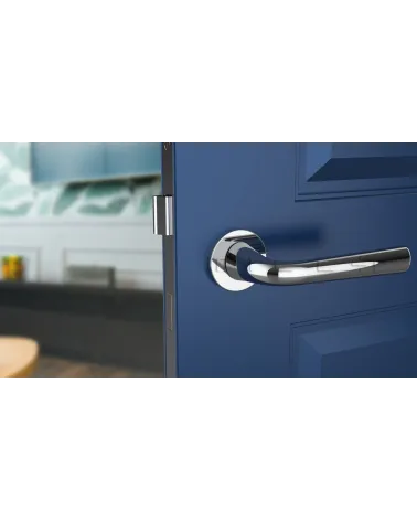 Poignée de porte TULIPA porte intérieure design couleur 1 vue de face montée sur une porte