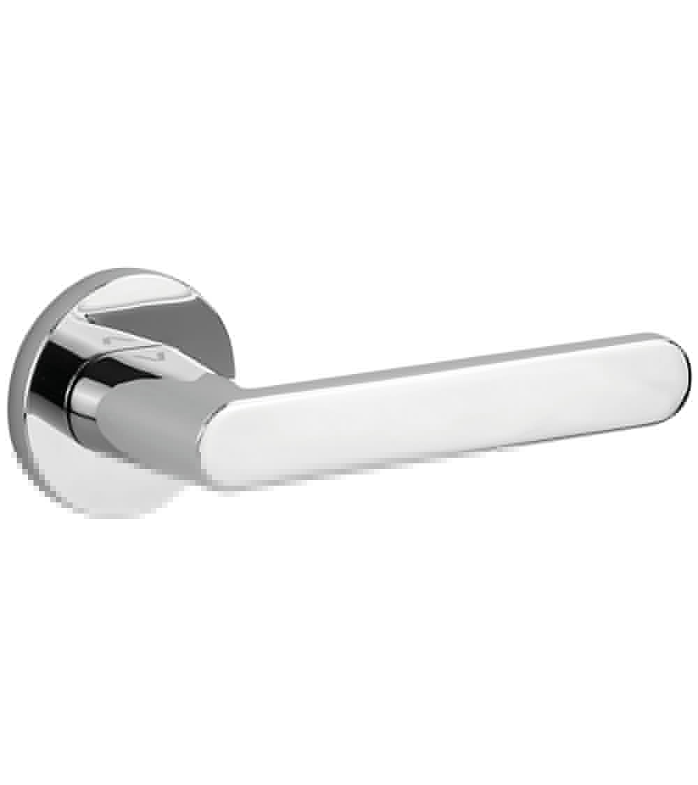 The handle in polished chrome finish in a round shape, a design and modern style