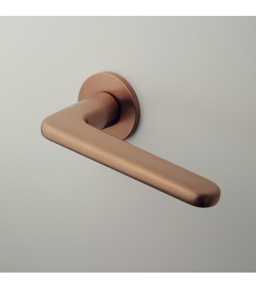 Poignée de porte en zamak LIRA poignée design couleur 4