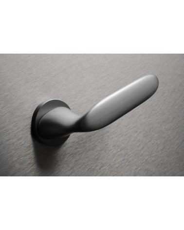 Poignée de porte en zamak exceptionnellement résistant PEONIA -  poignée design