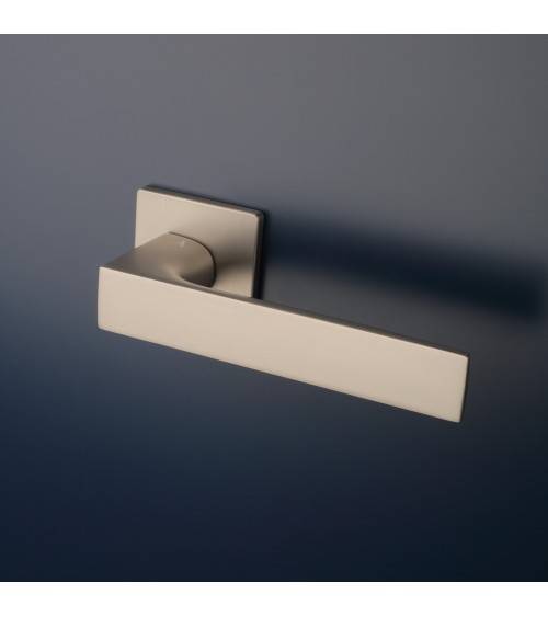 Poignée de porte ALISSO poignée design couleur 1