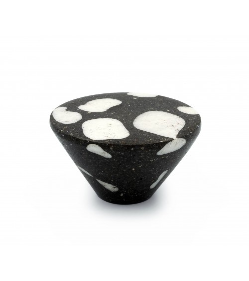 Bouton de meuble en ciment - Urbi & Orbi Demenico Rocks Cône -  poignée design
