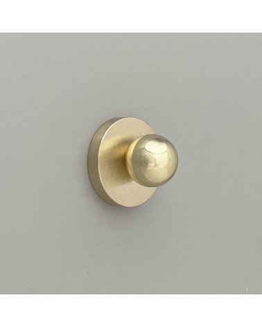 Bouton de meuble en laiton MONA S poignée design vue de côté