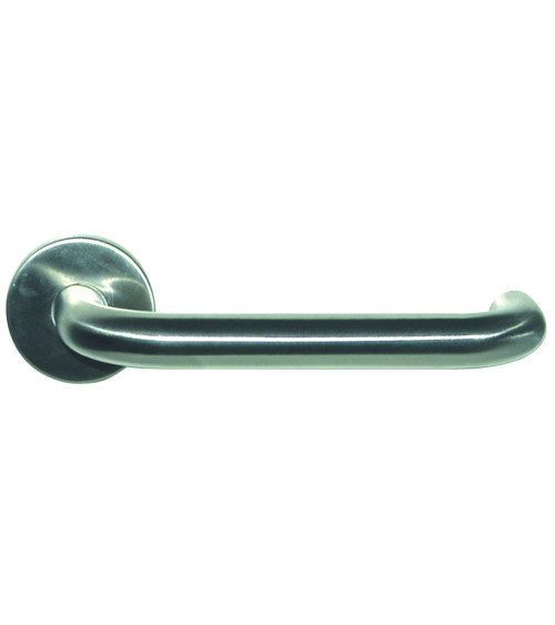 Poignée de porte PMR model Reteuil sur une porte