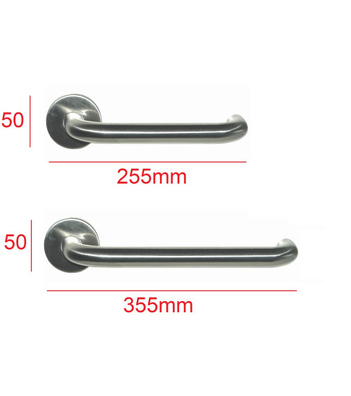 Poignée de porte PMR model Reteuil sur une porte