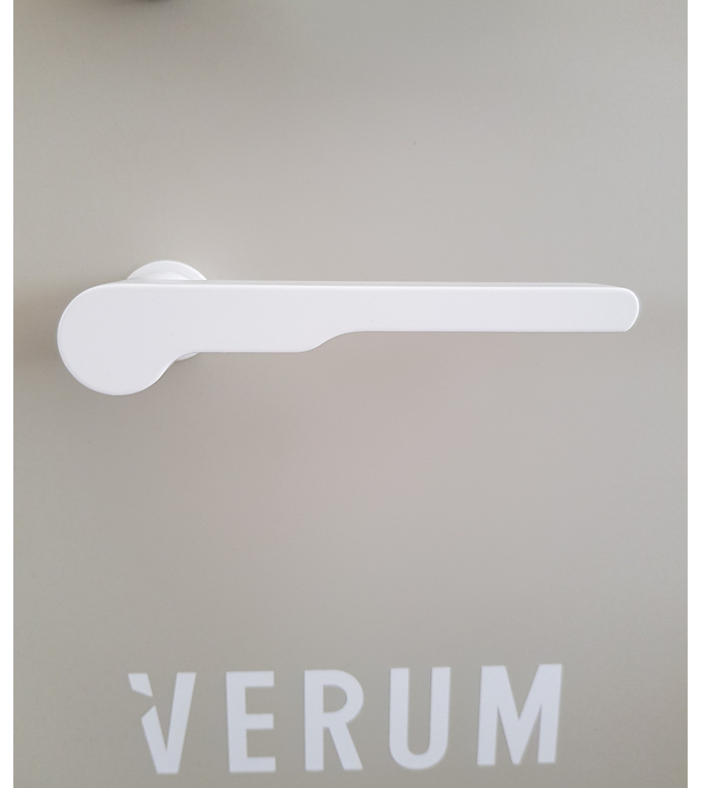 minimalist white door handle verum