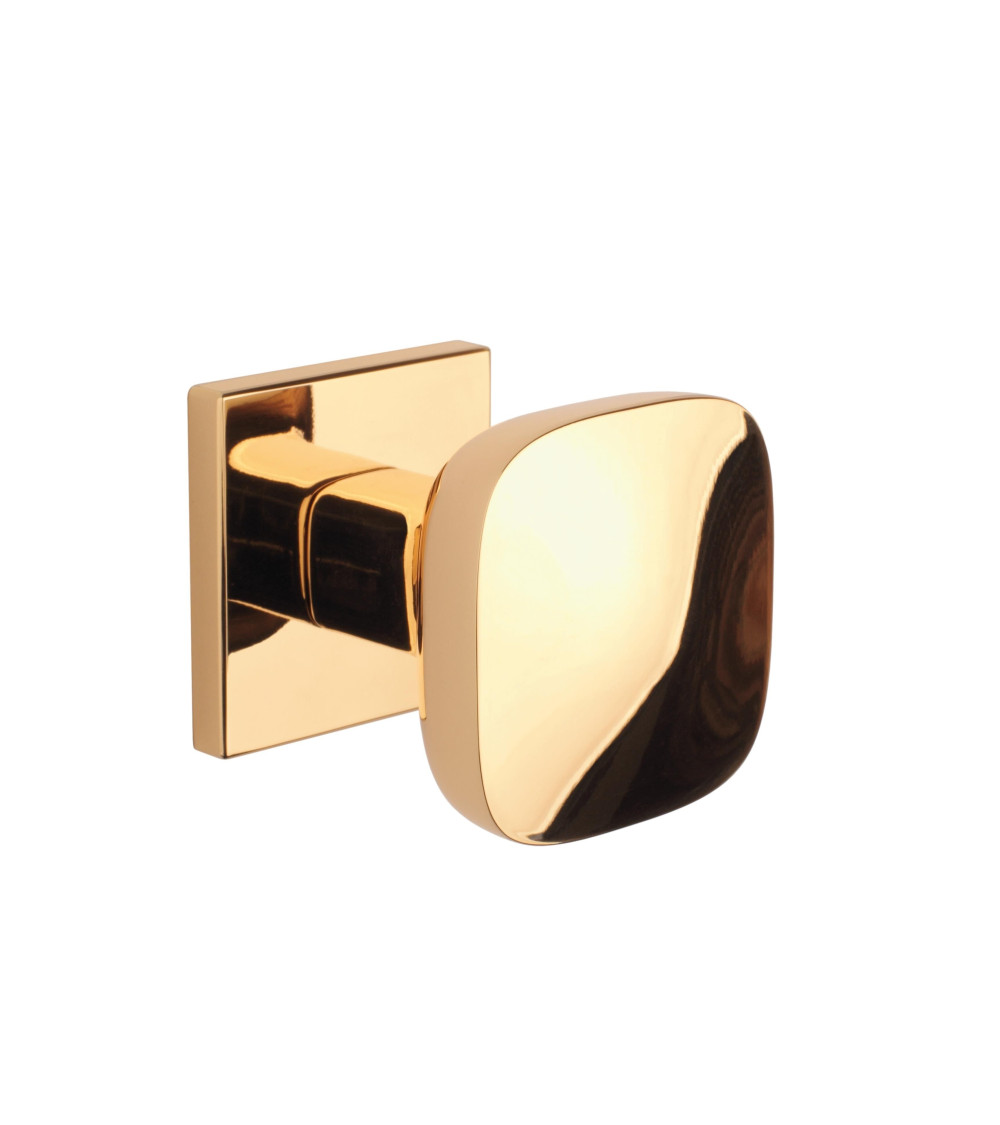 gold door knob for a bright and luminous style