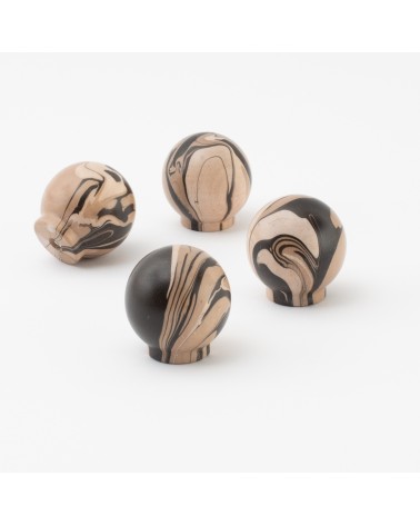 Bouton de meuble en bois de Hêtre Noir Chino -  poignée design