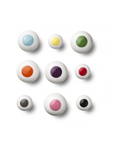 Tous les boutons de meuble en porcelaine de la marque Anne Black sur le fond blanc