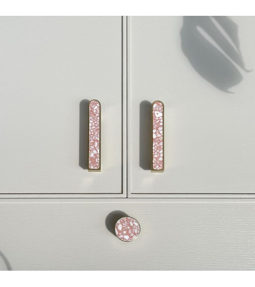 Bouton de meuble en laiton et Pink Terrazzo poignée design modèle large