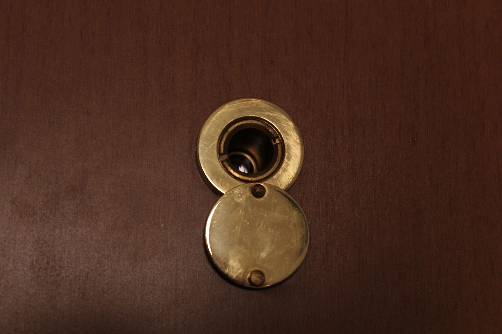 the door viewer, milla poignées specialist in door hardware