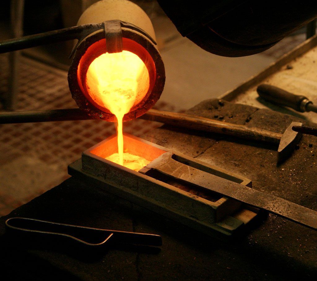 The hot forging process for door handles | millapoignees