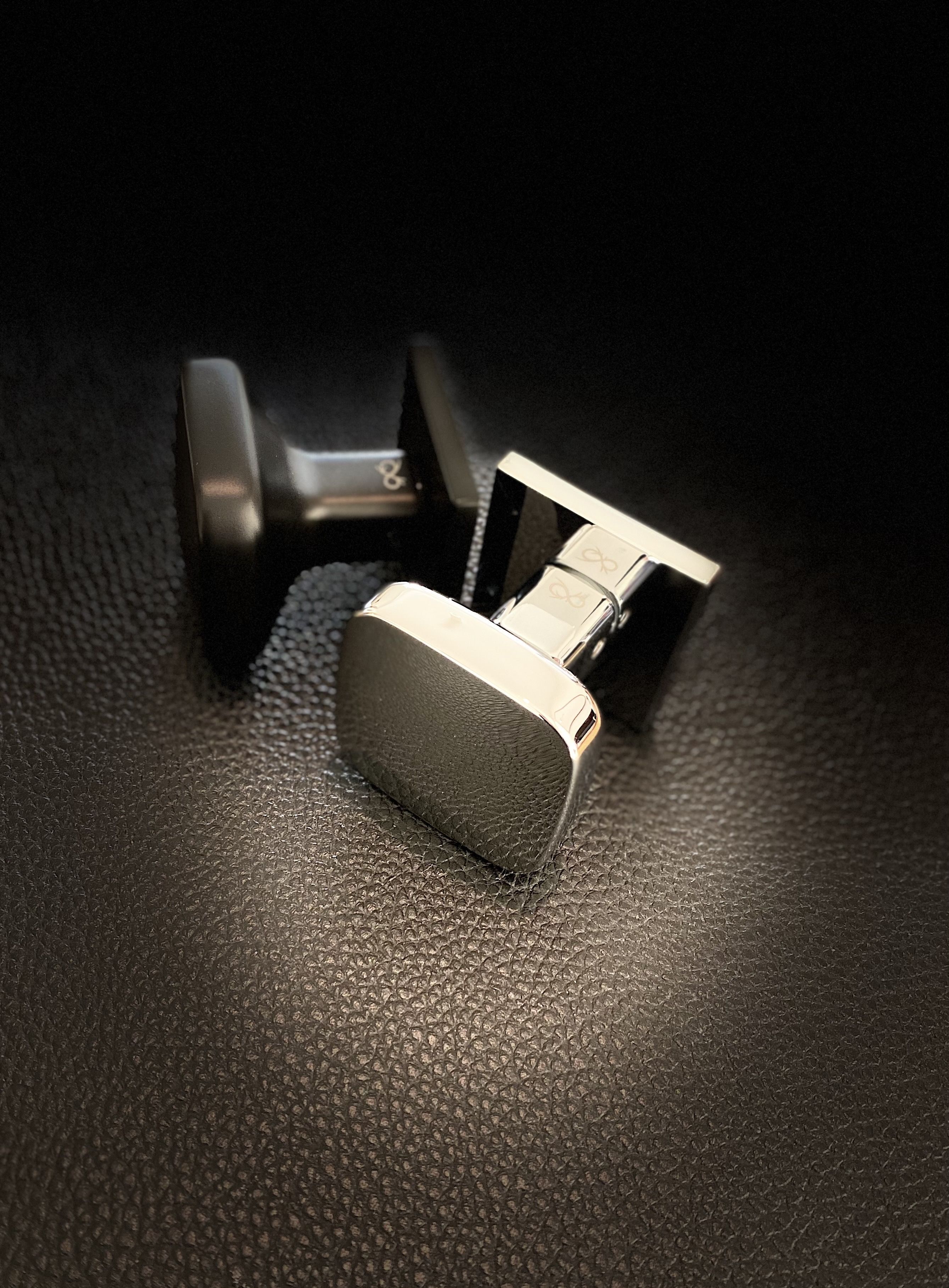 instead of a door handle, it is possible to fit a design, elegant and original door knob