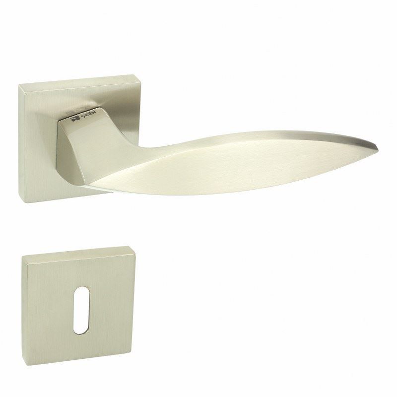 elegant and original interior handle on a square plate with a lacquered nickel finish